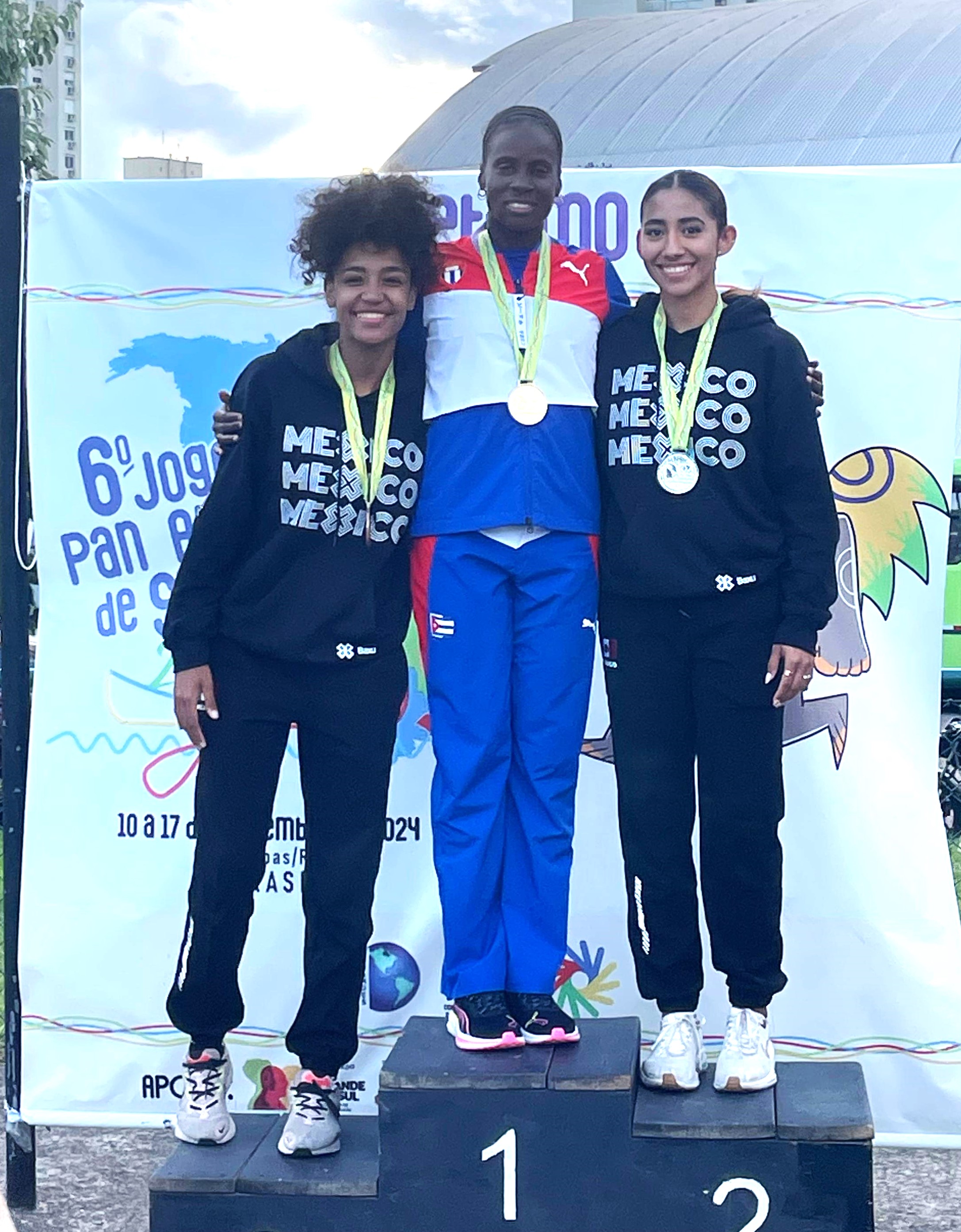 /cms/uploads/image/file/938751/Freya_Nieves_PLATA_y__ngela_Garc_a_BRONCE_en_100m.jpg