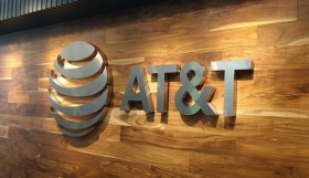 AT&amp;T adicionó 533,000 usuarios netos.