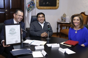  La certificación la obtuvo por parte de la Comisión Nacional de Mejora Regulatoria