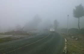 Reportan dos tramos bloqueados por las lluvias en la carretera Hueytamalco-San José Acateno