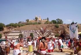 Realizan rituales para recibir la primavera