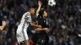 El &uacute;nico mexicano que jug&oacute; los 90 minutos fue H&eacute;ctor Herrera 