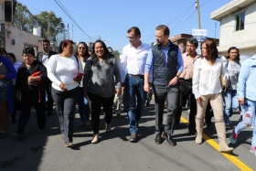 Calles pavimentadas en las colonias San Miguel Xonacatepec, del Valle y Miguel Hidalgo, suman 2.6 kilómetros 