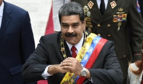 Maduro sube el salario mínimo a 65 dólares mensuales en Venezuela