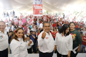 Resaltan cercanía de Jiménez Merino con la gente   