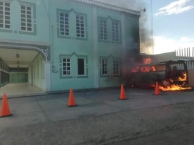 Policías estatales intentaron ingresar pero fueron agredidos a pedradas 