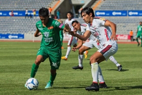 Lobos logr&oacute; colocarse en el segundo lugar de la tabla con siete unidades.