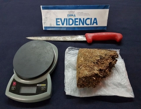 Droga y b&aacute;scula asegurada