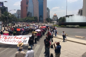 Al menos 5 mil participantes en la marcha